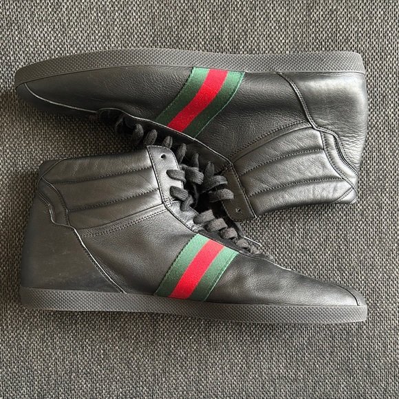 Gucci Black High-Top Sneakers with Red and Green Stripes - Picture 5 of 13